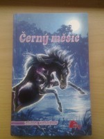 Černý měsíc